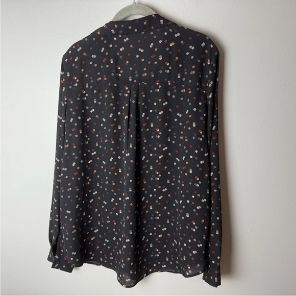 Maurices Blouse Size Large Top Shirt Long Sleeves V-Neck Black Multicolor Dots - Picture 4 of 6